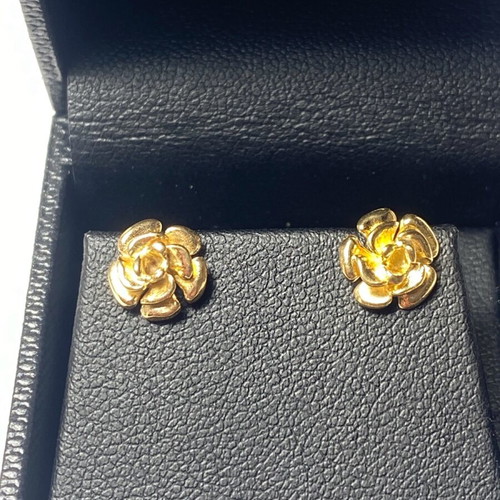 14K Gold Flower Earrings new, handmade