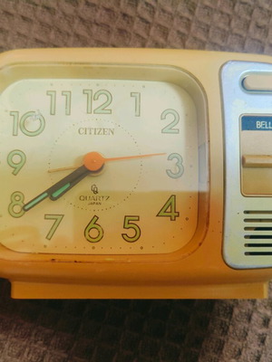 Citizen alarm clock used, functional tabletop