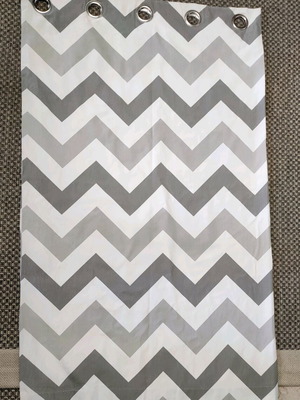 Curtain set Chevron pattern 2 panels cotton with eyelets like new