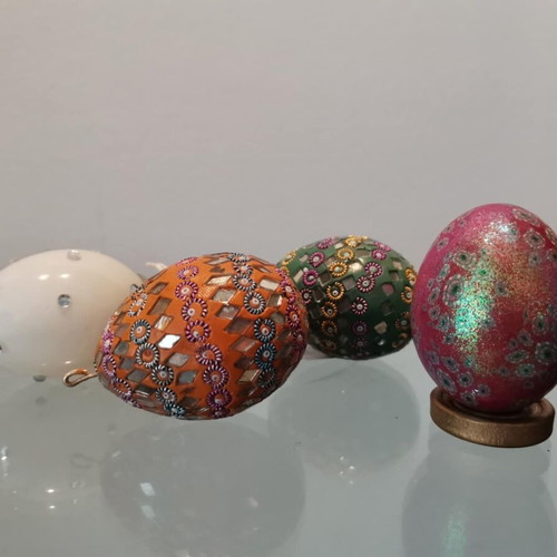Decorative eggs used, pack of 4 pieces