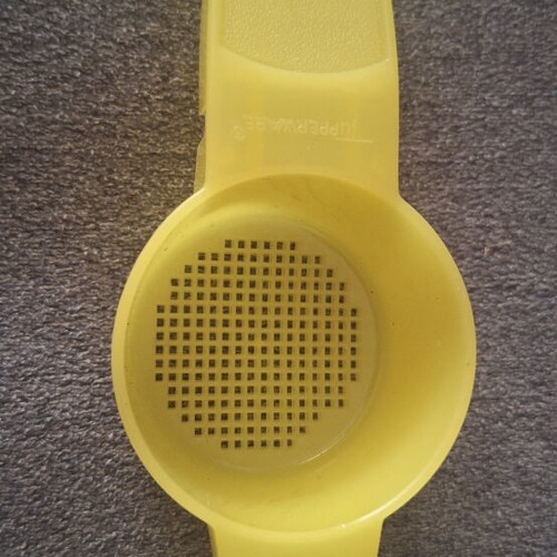 Tupperware mini strainer, pack of 2