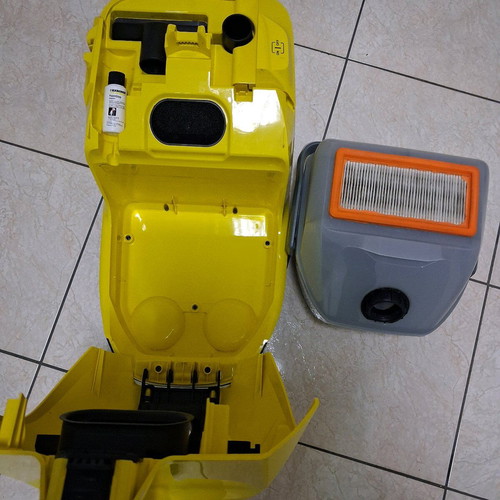 Karcher DS5,800 electric vacuum cleaner used in very good condition