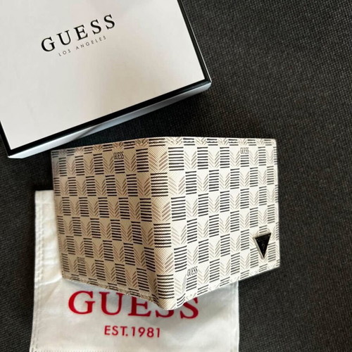 Guess white and beige wallet