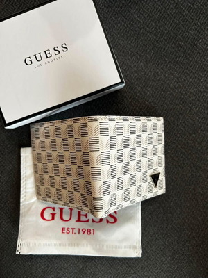 Guess white and beige wallet
