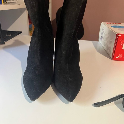 Migato Suede Ankle Boots like new, size 39, black