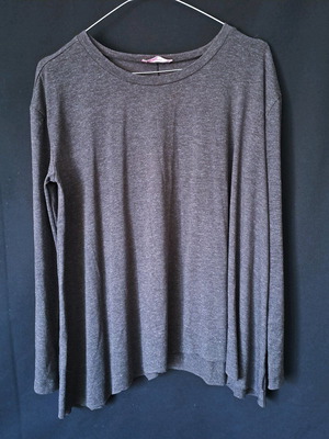 Pink Woman long-sleeve shirt like new, grey with subtle glitter
