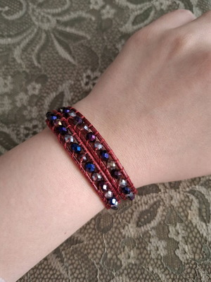 Handmade bracelet like new with beige and pink beads