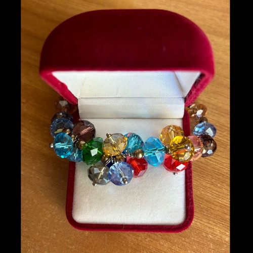 Bracelet with multicolored stones new, handmade with elastic band