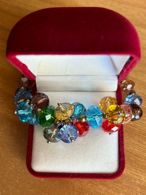 Bracelet with multicolored stones new, handmade with elastic band