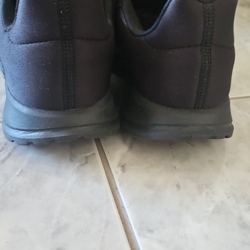 Adidas athletic shoes like new, size 40, black with scratch fasteners