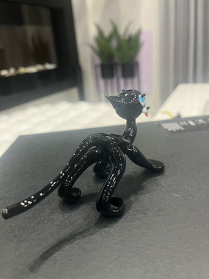 Glass cat miniature like new, handmade with details