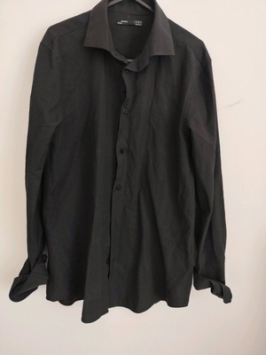Bershka shirt size S black like new with embossed texture