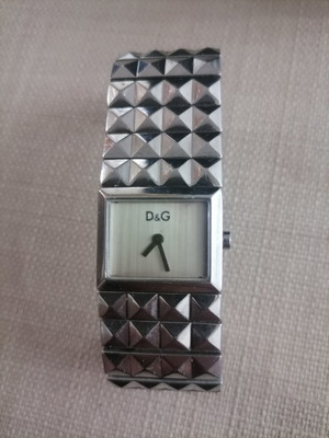 D&G jewelry watch in excellent condition like new