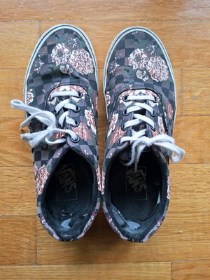 Vans Authentic λουλουδάτα παπούτσια μεταχειρισμένα, μέγεθος 39, πολύχρωμα