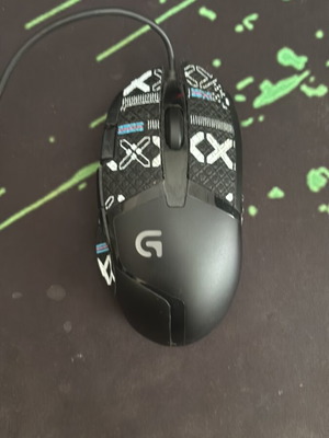 Logitech G402 gaming mouse like new