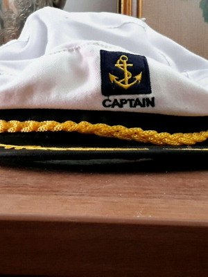 Captain hat used, size L