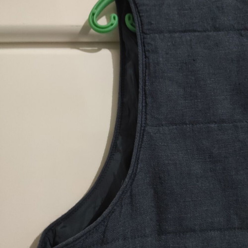 John Henric men's vest L like new, blue
