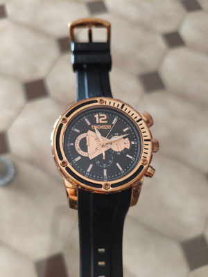 Breeze 100M Rose Gold Black Watch like new