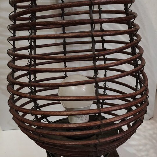 Table lamp like new with bulb