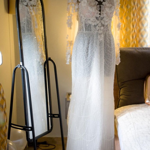 Gorgone Wedding Dress like new with 3D flowers and fine beads