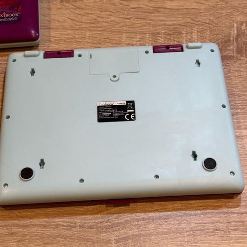 Frozen II bilingual laptop like new, 2 pieces