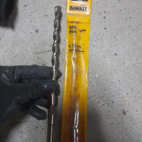 DeWALT SDS-PLUS drill 12mm 200x260mm new