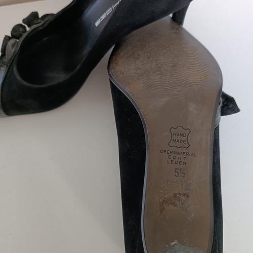 Suede black heels used with flowers, size 39