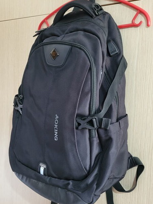 Aoking laptop backpack, large, waterproof, with USB cable