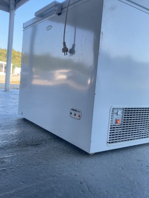 Freezer used in excellent condition, works properly