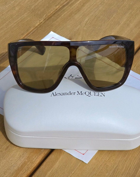 Alexander McQueen Skull Hinge Shield Sunglasses – Made in Japan