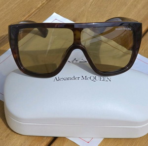 Alexander McQueen Skull Hinge Shield Sunglasses – Made in Japan