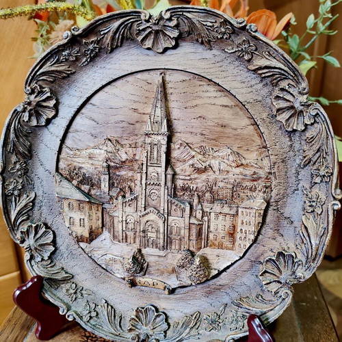 3 x Collector's wall plates - Vintage wood carving.