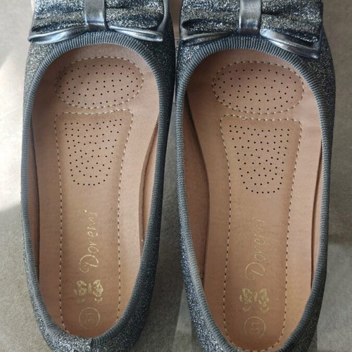 Doremi Silver Ballerina Shoes Size 31 Like New
