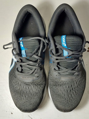 Asics Gel Exite 7 Athletic Shoes like new, size 45