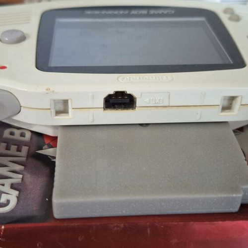 Gameboy Advance white used with link cable and box