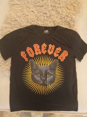 Classy Clothing "Forever" T-shirt with black cat, like new