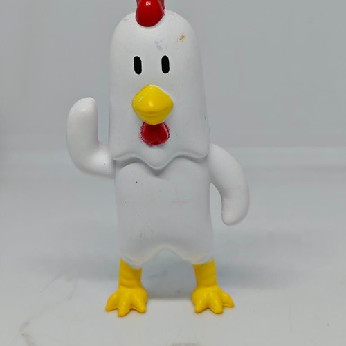 Stumble Guys Chicken Figurine like new, 5-6cm collectible