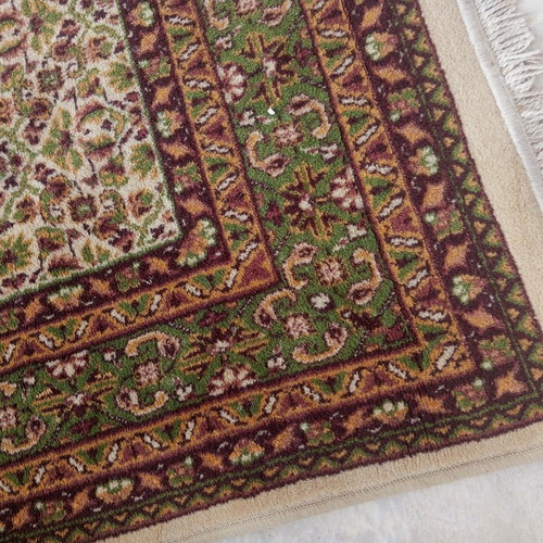 Classic wool rug like new 3.16 × 2.16 m