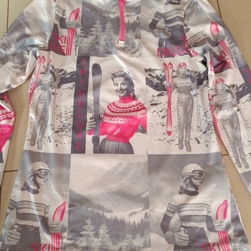 Crivit thermal shirt like new with vintage design