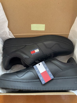 Tommy Hilfiger sneakers σε μαύρο, μέγεθος 46