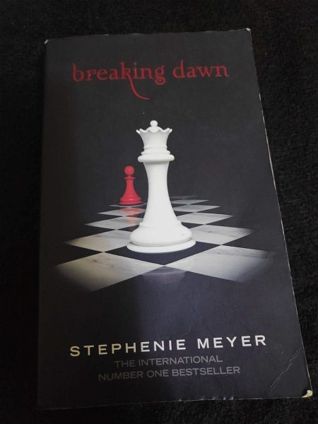  sillektiki ekdosi Twilight - Breaking Dawn - angliki ekdosi - Stephenie Meyer