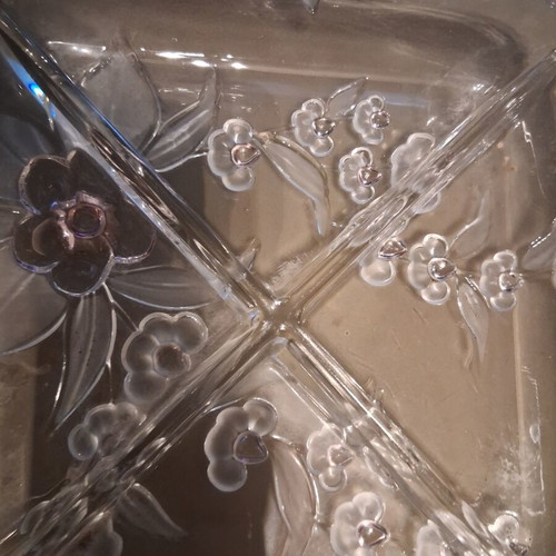 Crystal ordervier with floral design like new, vintage