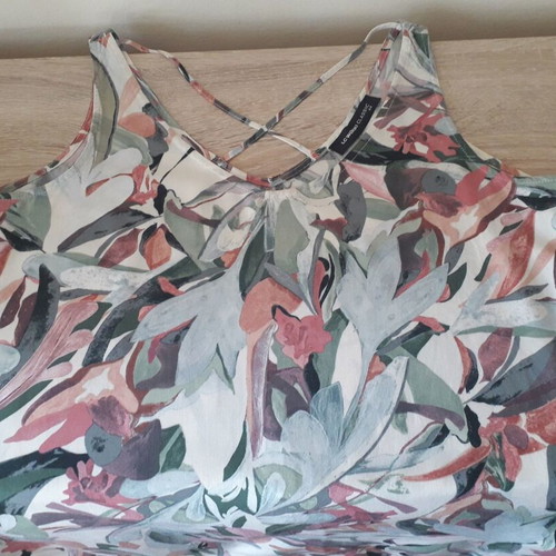 LC Waikiki summer tank top like new, size 44, colorful