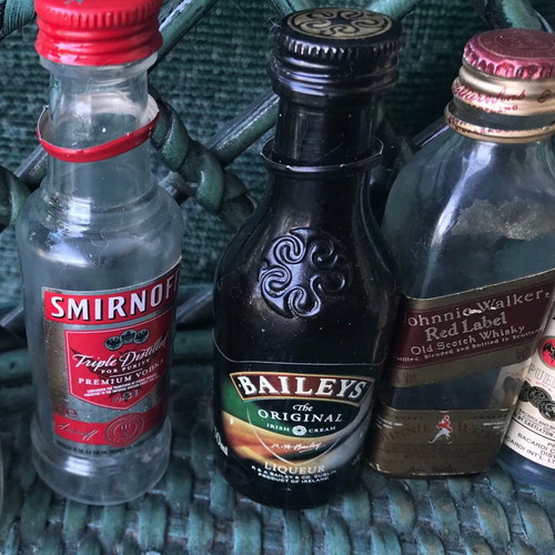 Miniature liquor bottles used, pack of 7 vintage 90s