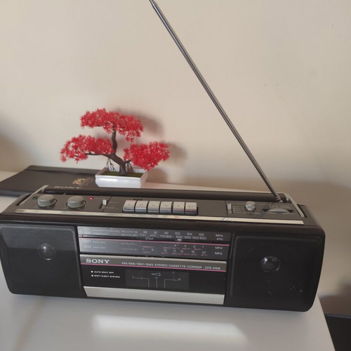 Sony CFS-210S vintage radio cassette player used