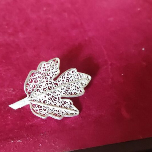 Silver 1000 Grade Handmade Brooch, Leaf Design