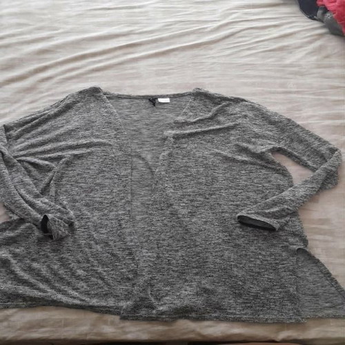 Youthful H&M cardigan gray like new, size S