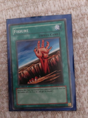 Yu-Gi-Oh Fissure card