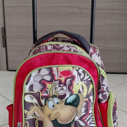 Scooby Doo kindergarten trolley bag used