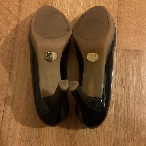 Stuart Weitzman patent leather pumps with 8cm heel like new, black size 37.5